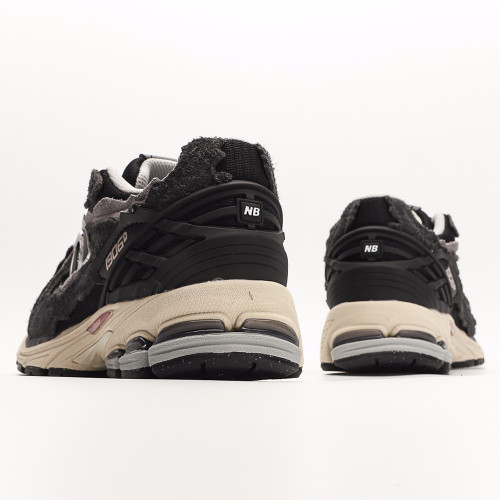 New Balance 1906D Protection Pack Black